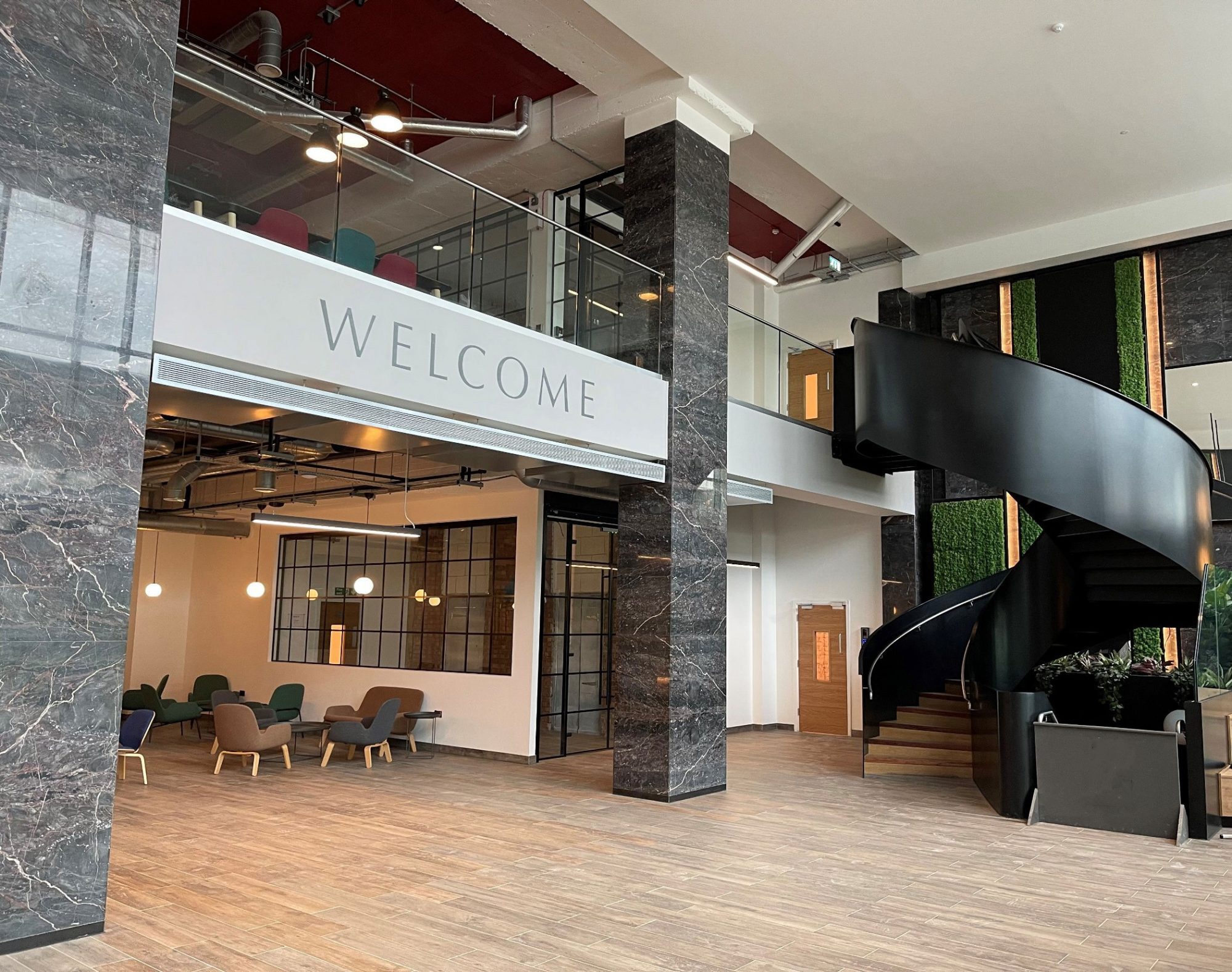 WARLEY HQ Hamptons Stair Pro