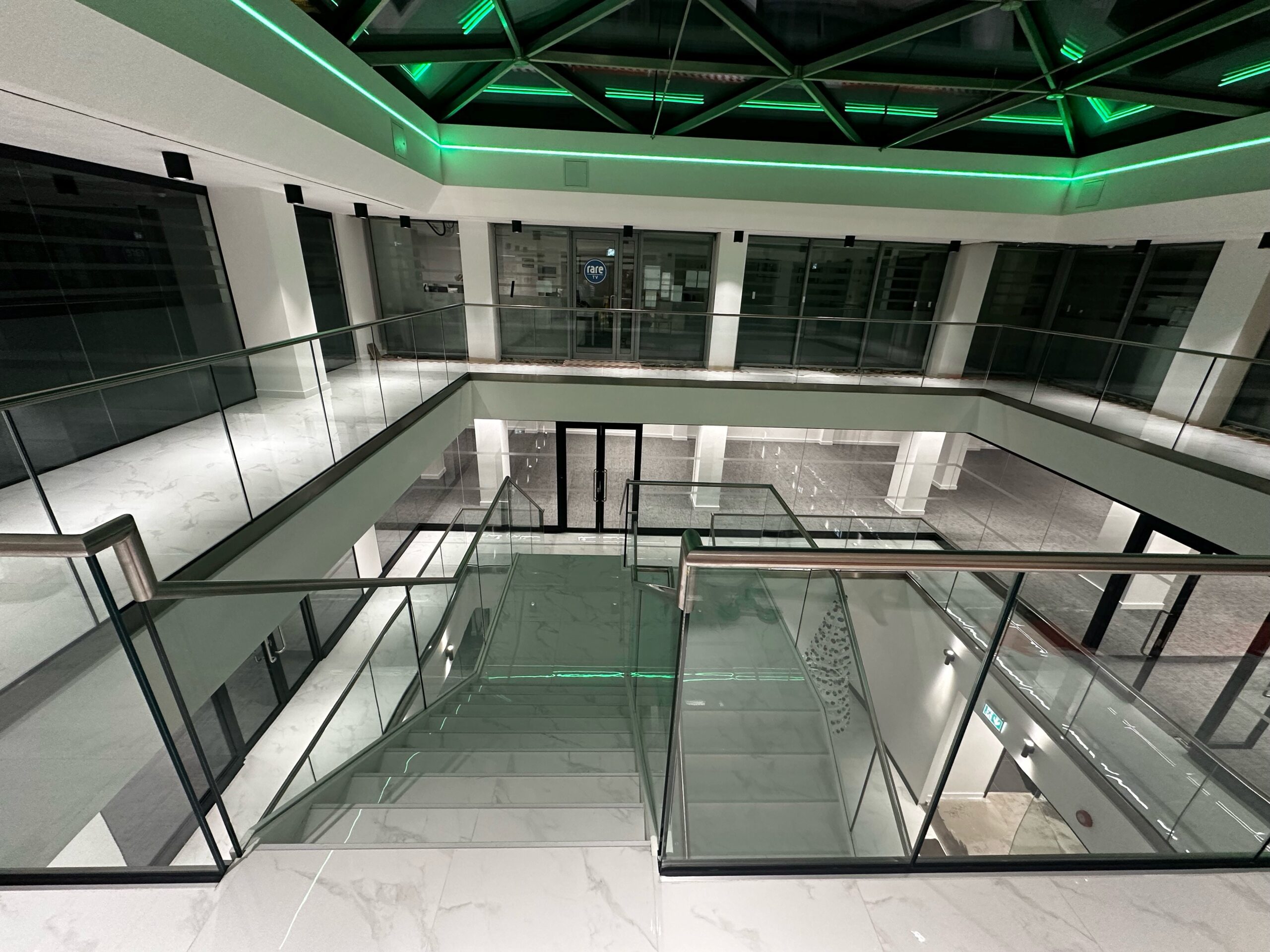 glass-office-balustrade-london